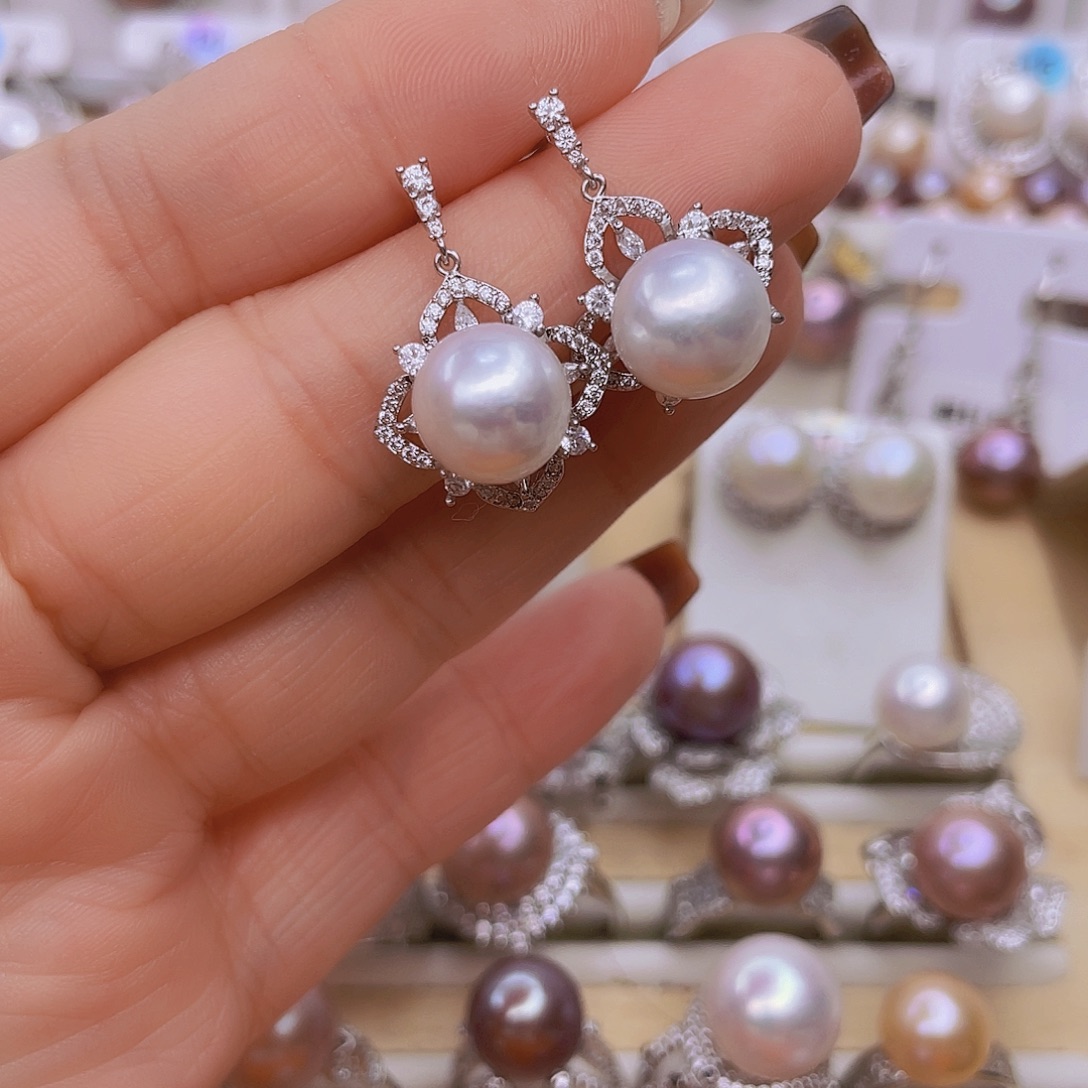 淡水珍珠未镶嵌耳饰