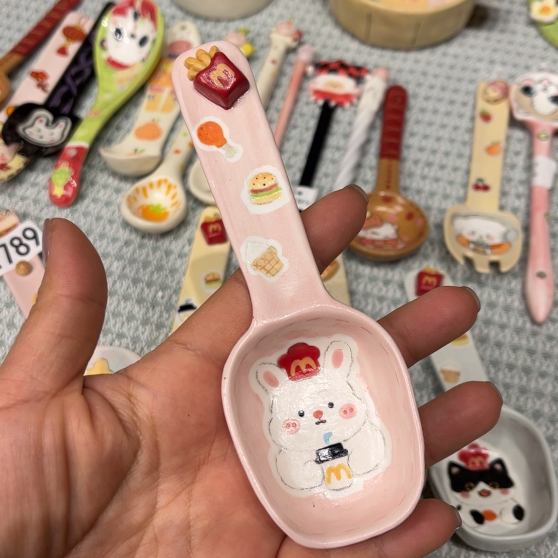 瓷片哈哈哈哈哈哈哈哈