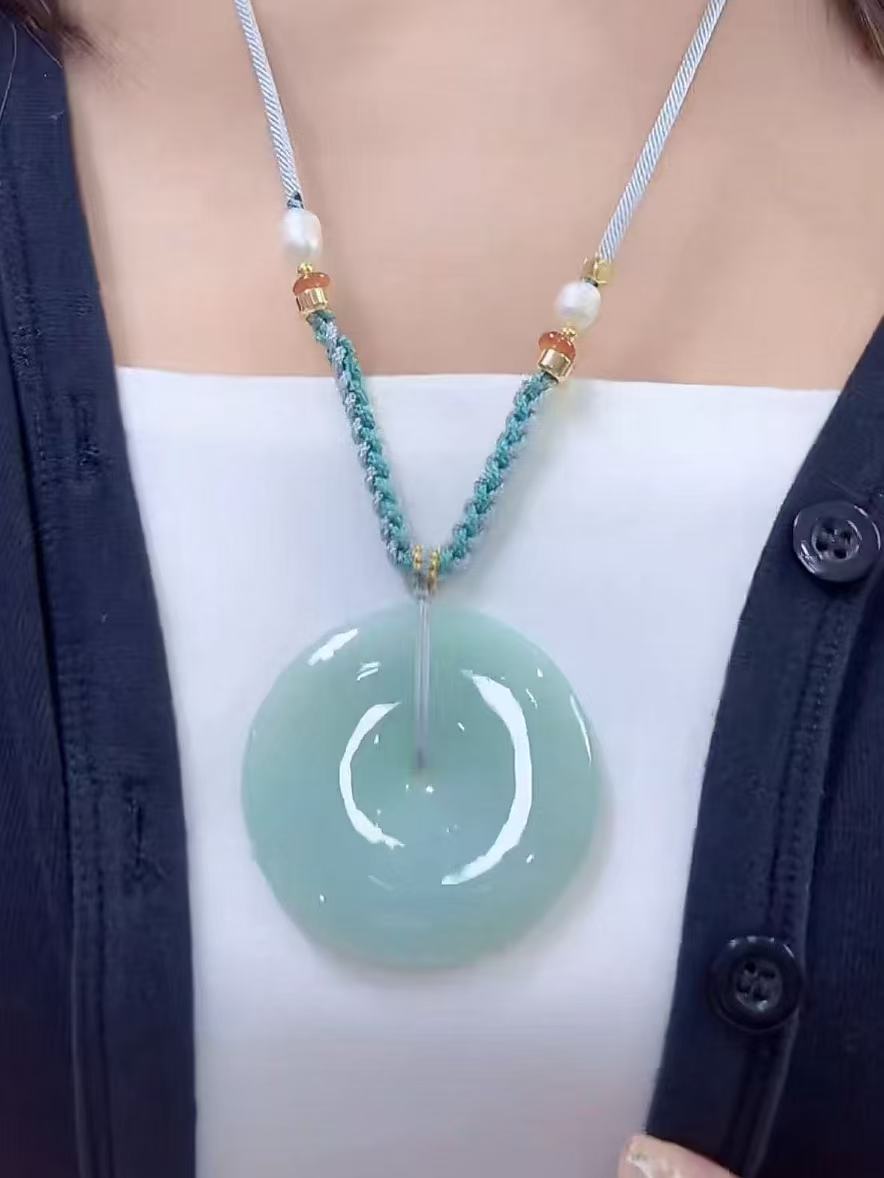 天然翡翠A货平安扣吊坠（多样性发货发其一）宽48-50厚5-8送绳