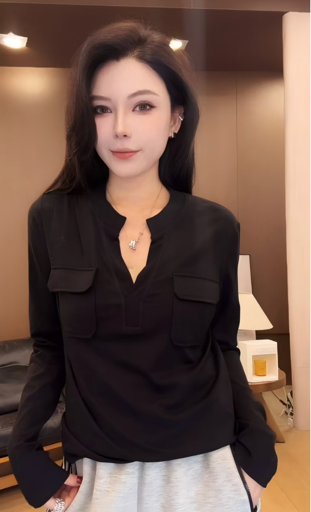 ChaxRmto 2025百搭口袋设计感T恤休闲纯色长袖上衣 斯斯SC1C2513