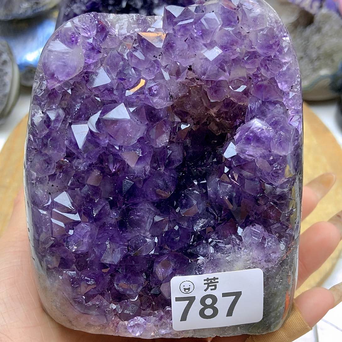 紫晶大型摆件（非配饰）未镶嵌