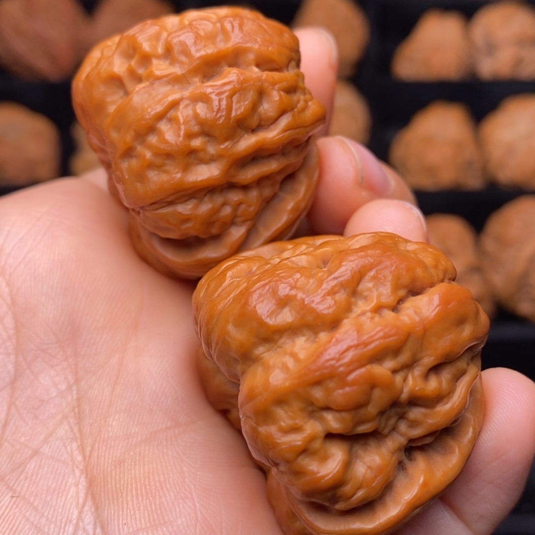 文玩核桃吊坠秦岭野生核桃