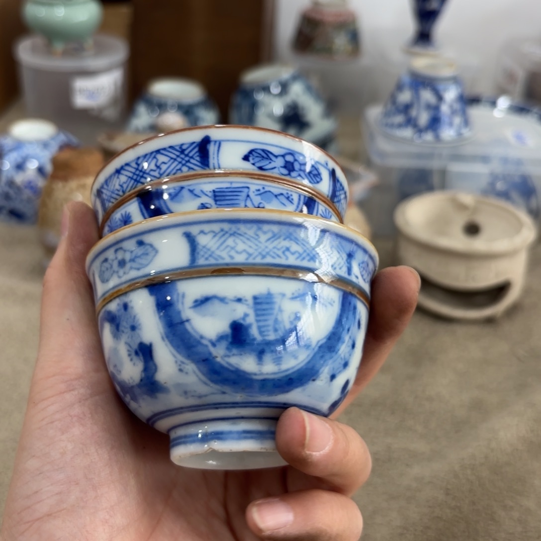 瓷片非常好看的花瓶 