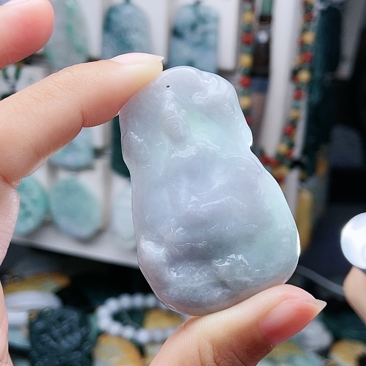 颈饰足铂镶嵌翡翠翡翠