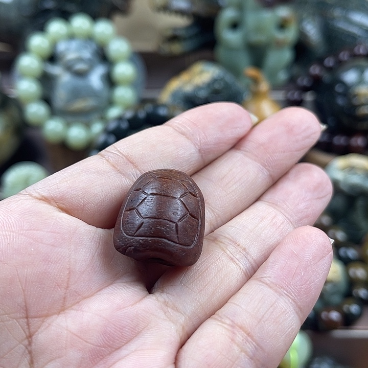 未镶嵌手串岫岩河磨玉（透闪石质玉）