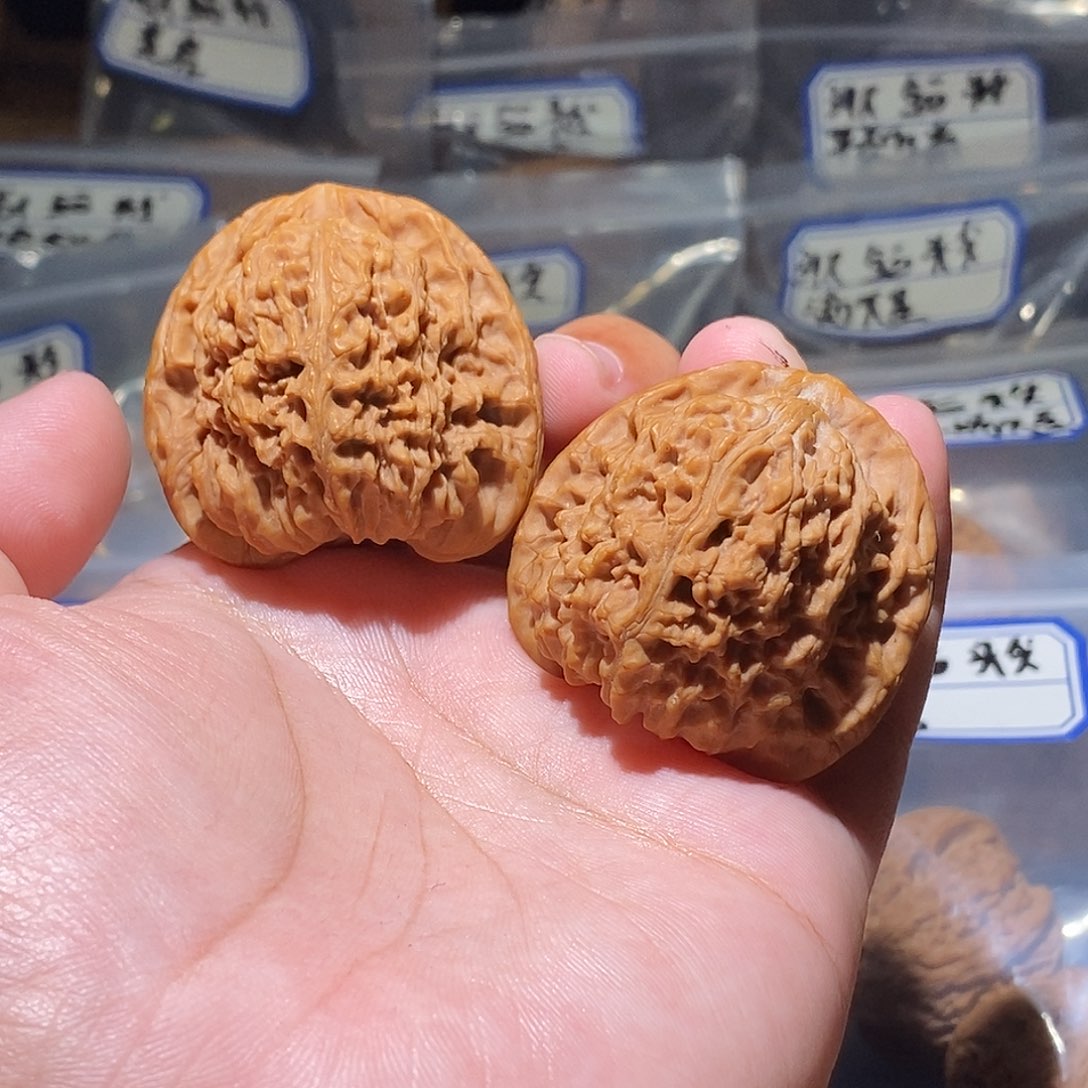 大***部文玩核桃吊坠43全品南疆