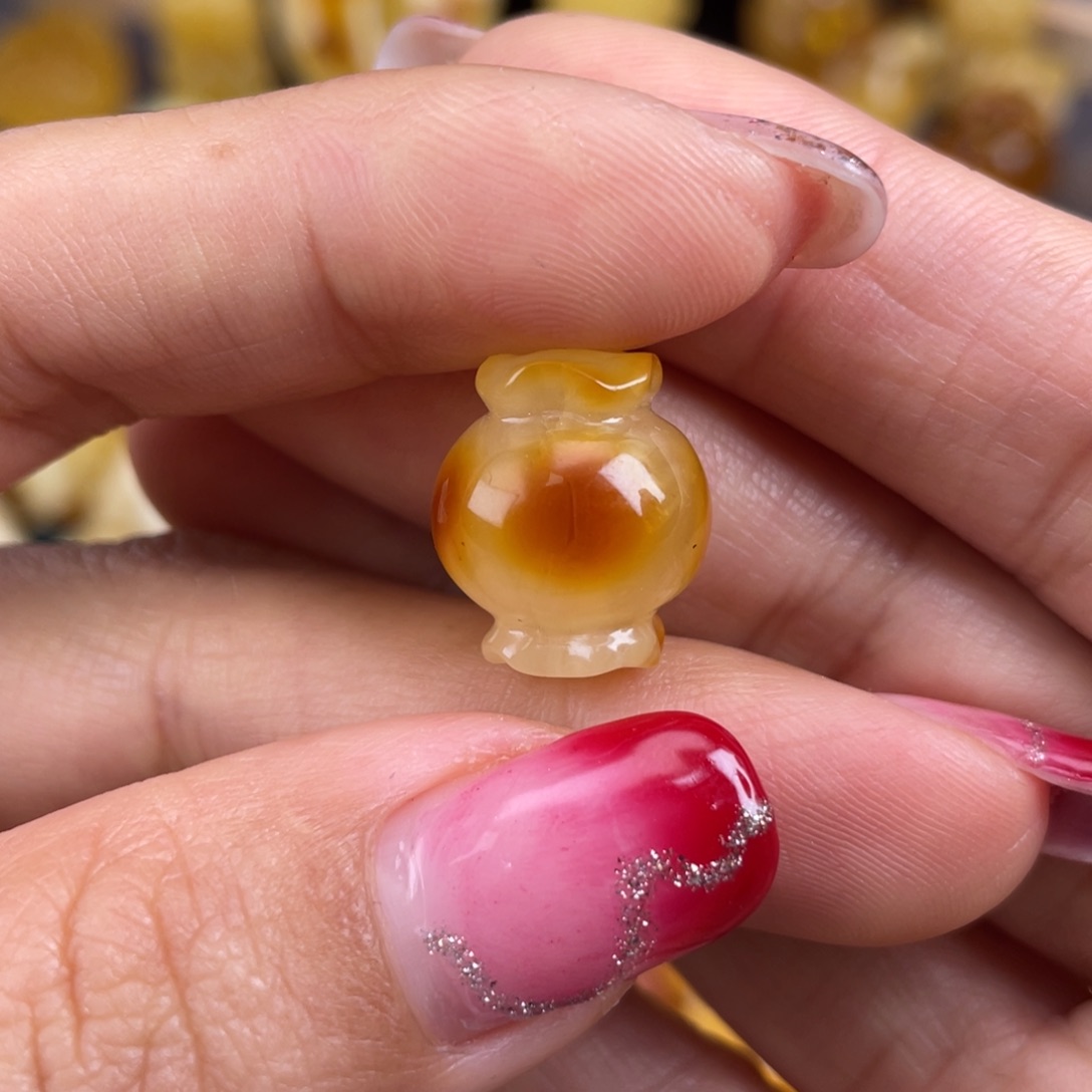 琥珀裸石未镶嵌蜜蜡