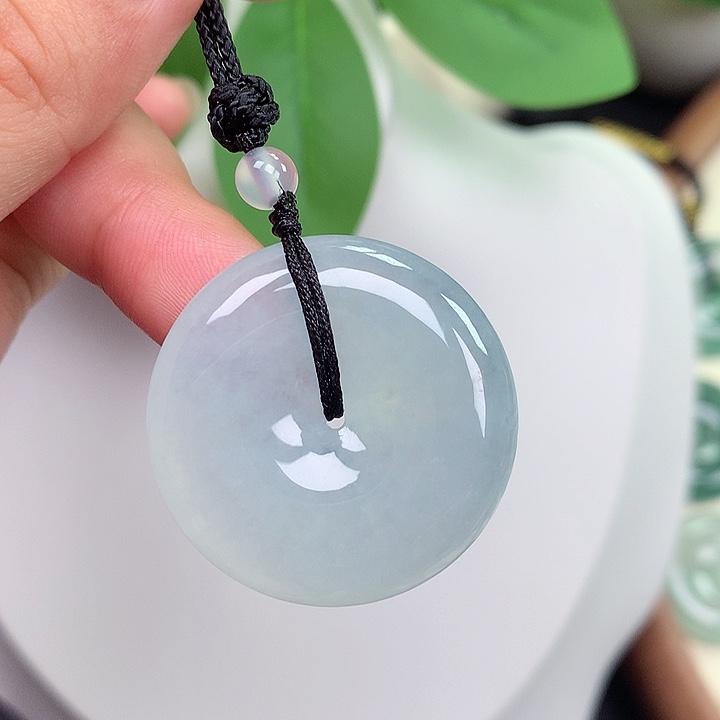颈饰未镶嵌翡翠平安扣 30.4x6.2mm