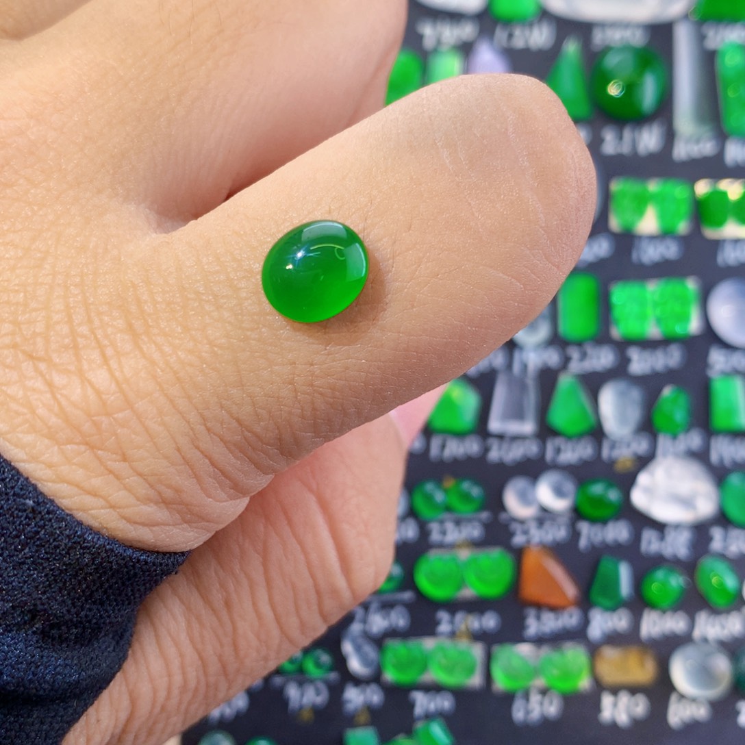 翡翠未镶嵌颈饰天然翡翠玉石绿蛋