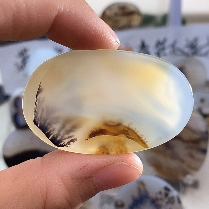 玛瑙/玉髓颈饰未镶嵌