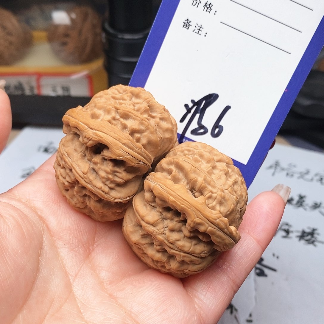 【闪购商品】文玩核桃把件小*口文玩核桃把件6