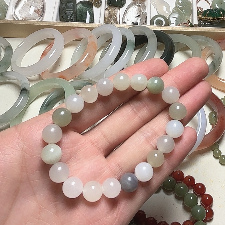 和田玉未镶嵌手串