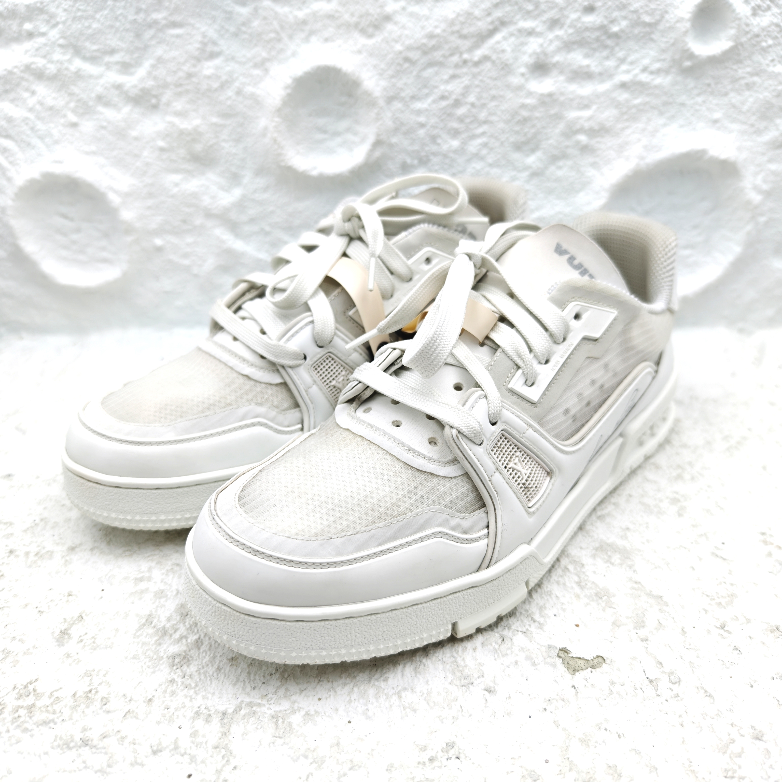 95新 LouisVuitton/路易威登 7码/41码/白色美洲杯trainer潮鞋