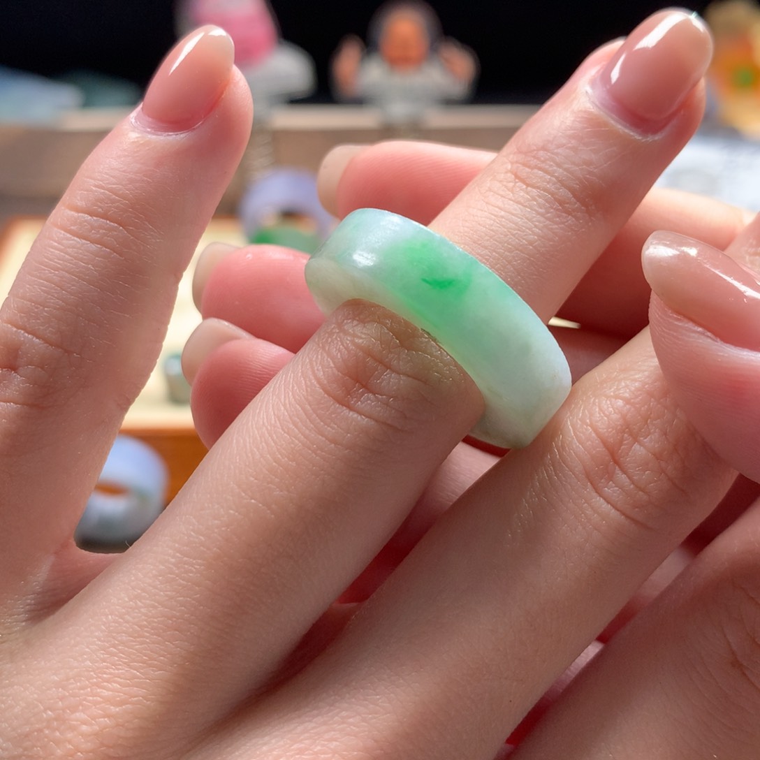 定制翡翠未镶嵌黄加绿 13-17 微瑕