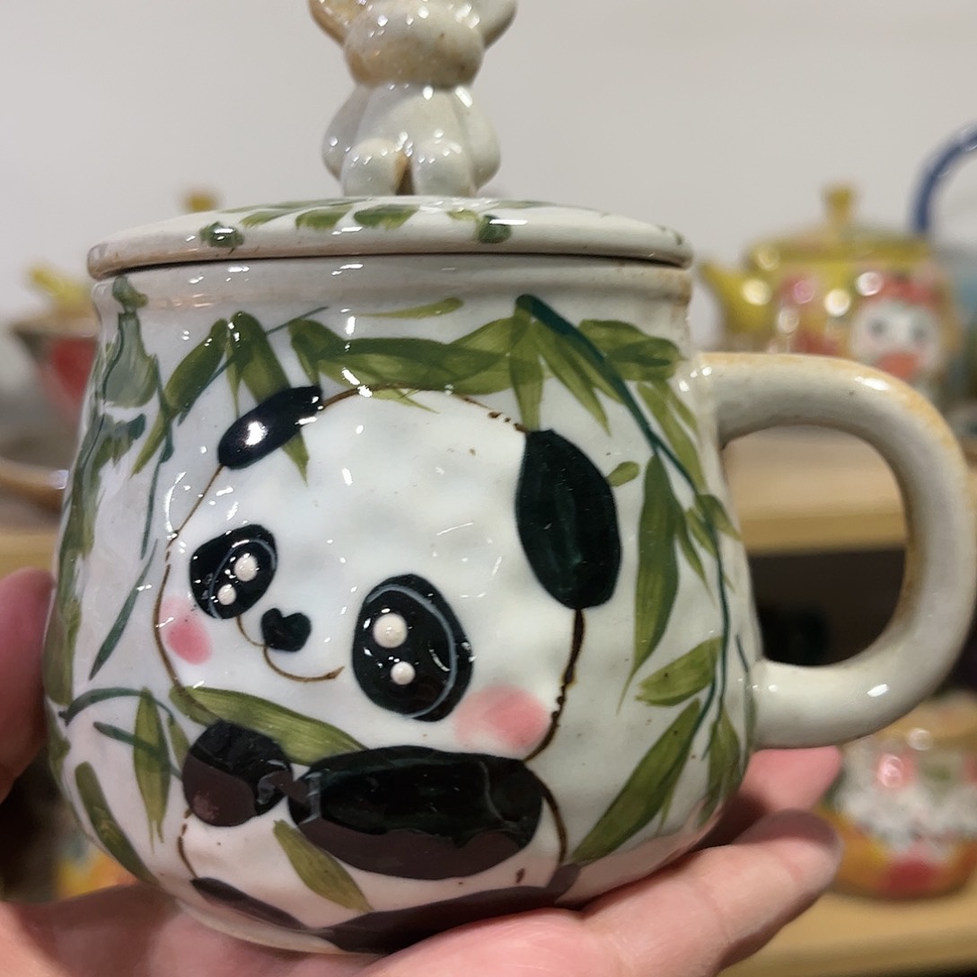 瓷片红红火火过大年
