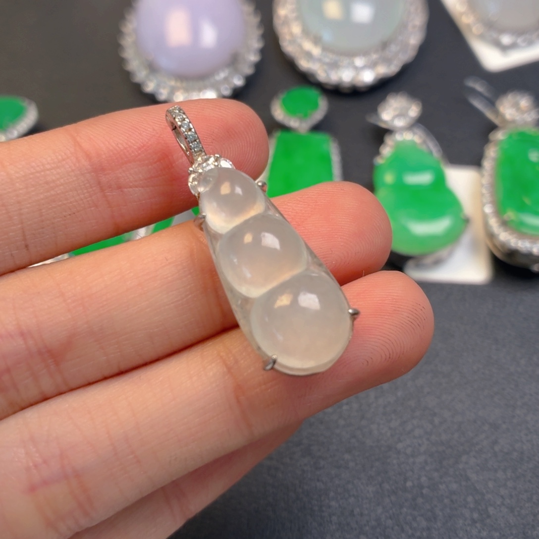 翡翠银S925镶嵌颈饰