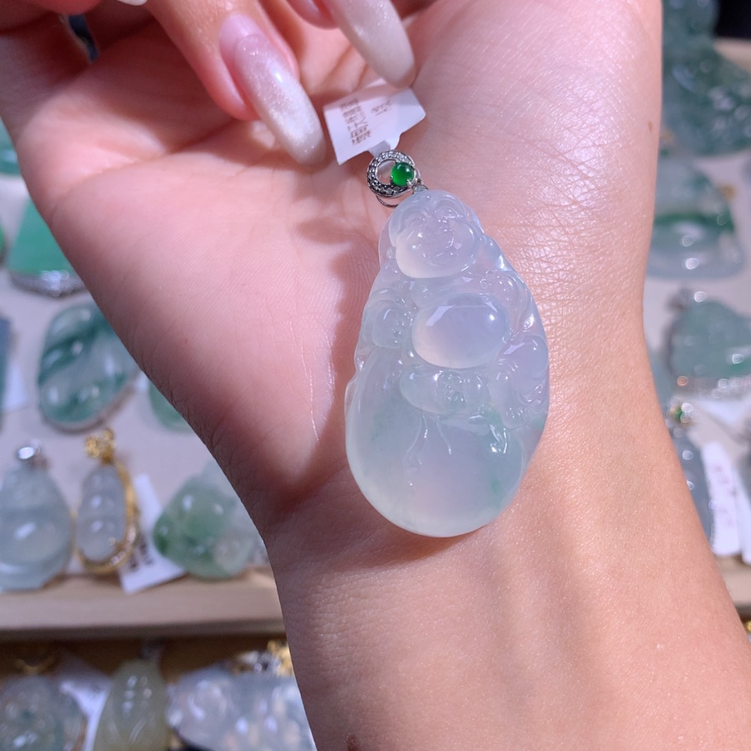 翡翠吊坠(不含链)18K金镶嵌