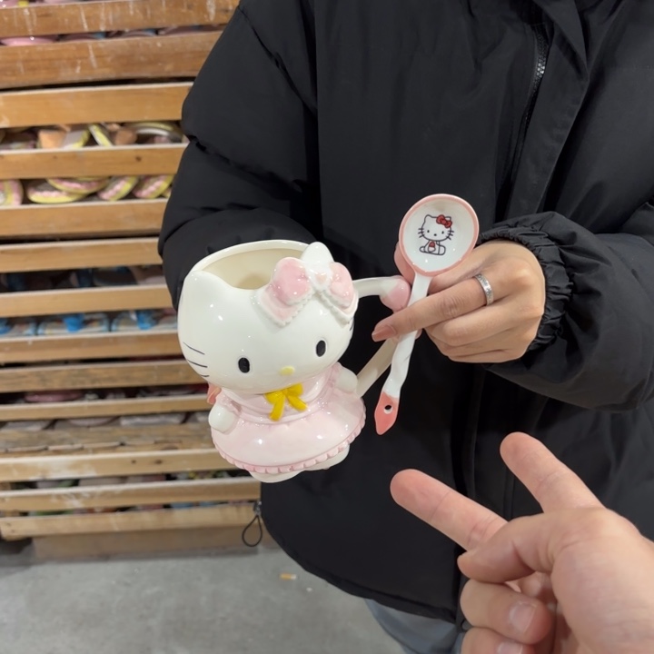 我们都是在等着看的