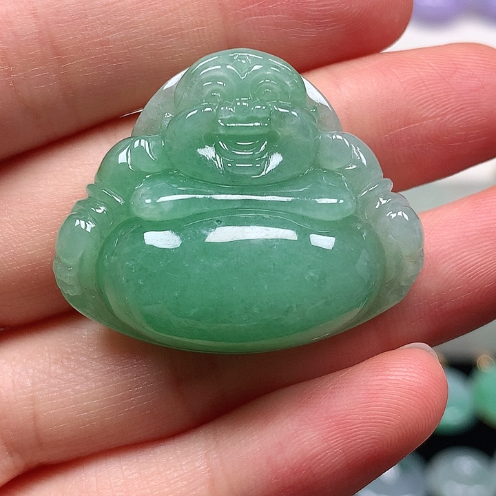 翡翠18K金镶嵌颈饰翡翠吊坠