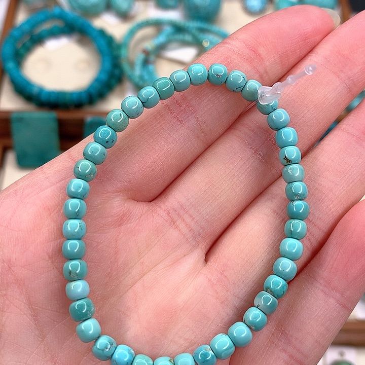 绿松石配饰未镶嵌