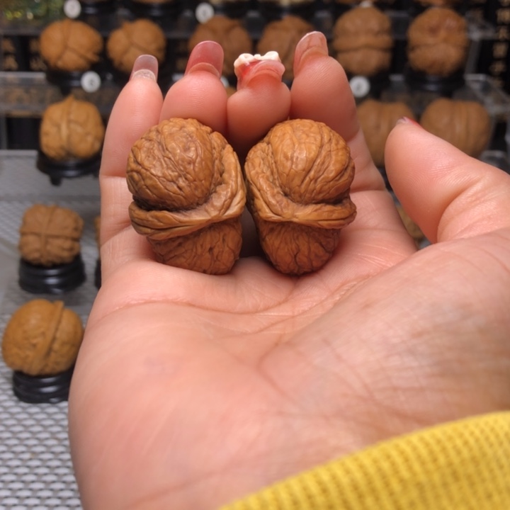 橄榄核吊坠7小半壁异形