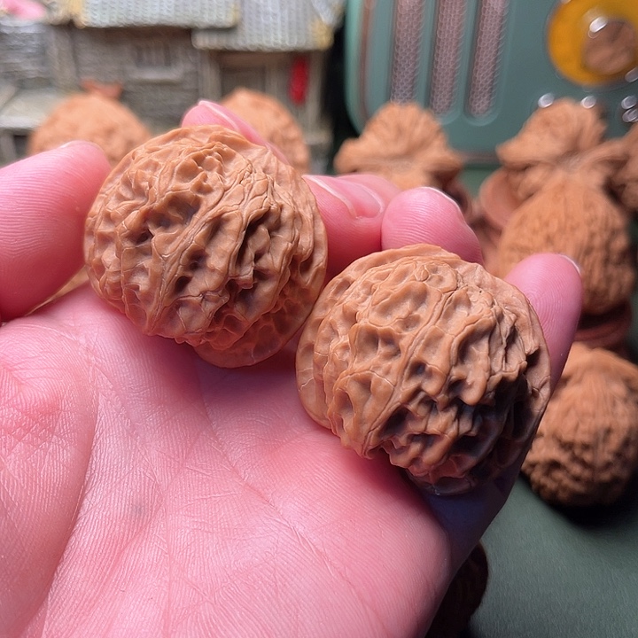 文玩核桃把件苹果园