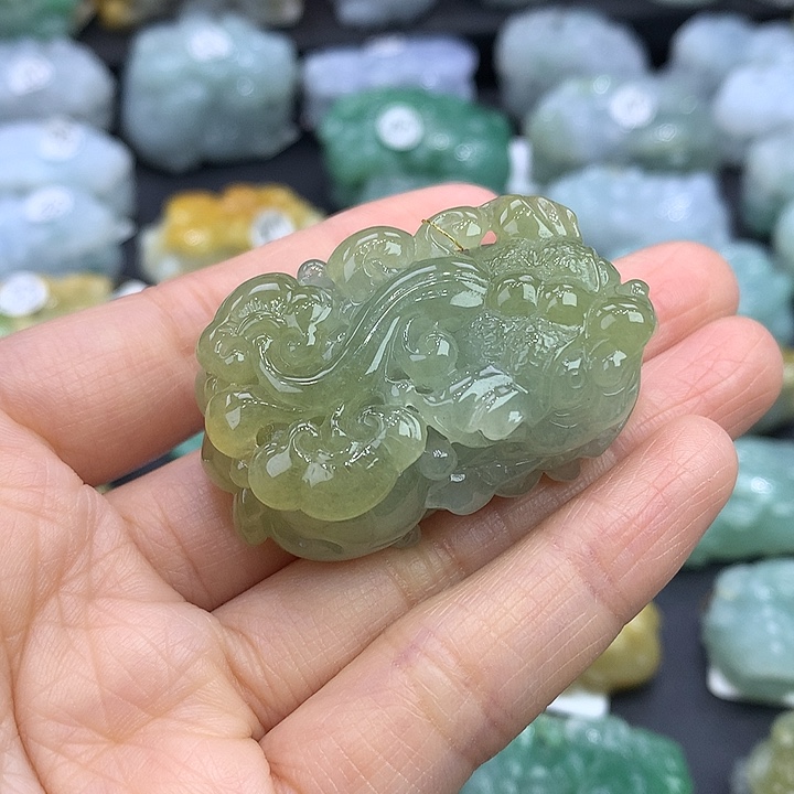 翡翠未镶嵌颈饰天然缅甸A货翡翠貔貅吊坠