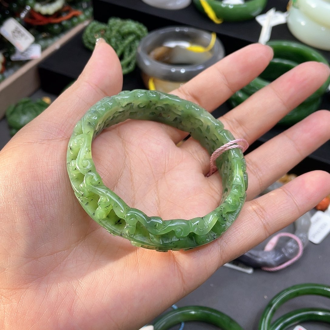 和田玉手镯5758圈口28未镶嵌