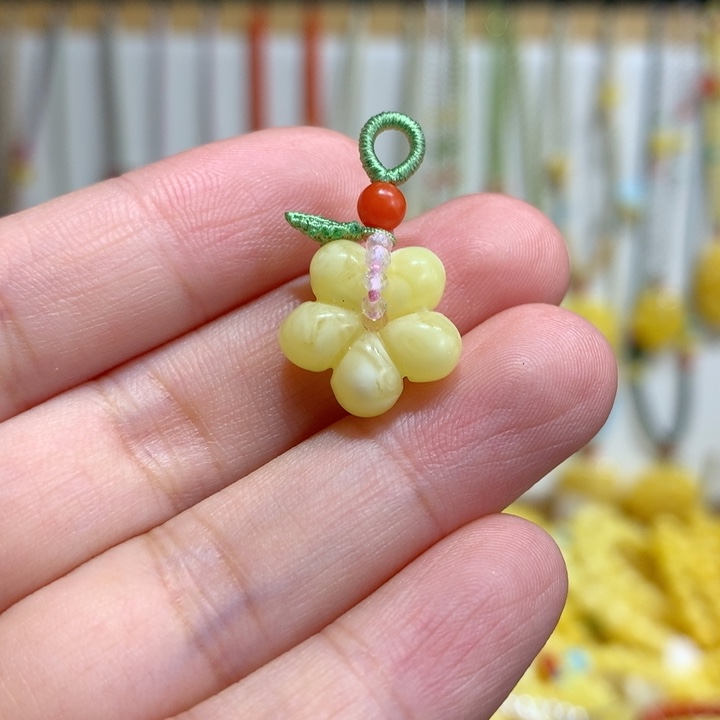 裸石蜜蜡未镶嵌配饰
