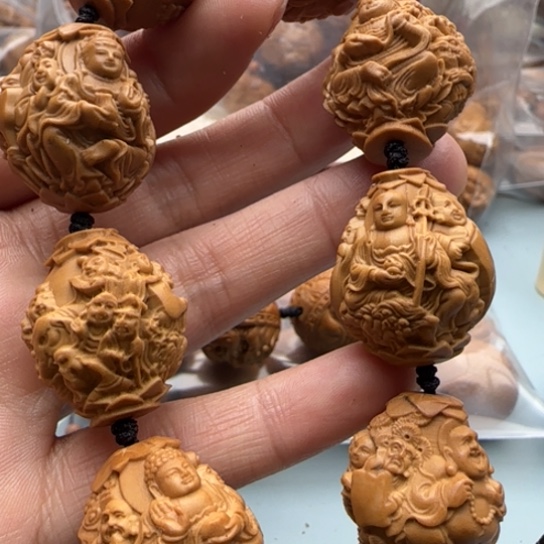 橄榄核手串熊*雕刻工艺