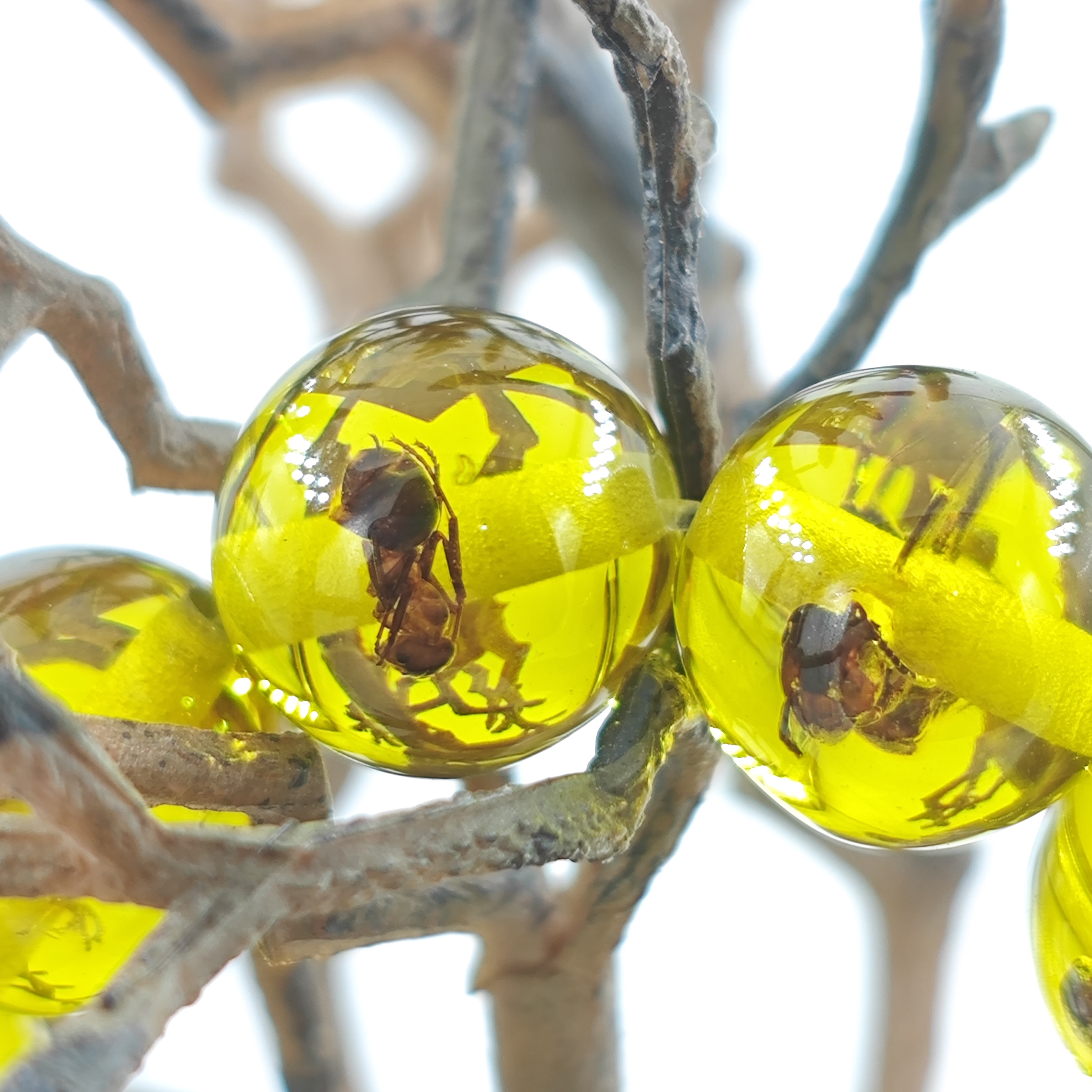 G299简约时尚百搭轻奢兰色虫珀手串手