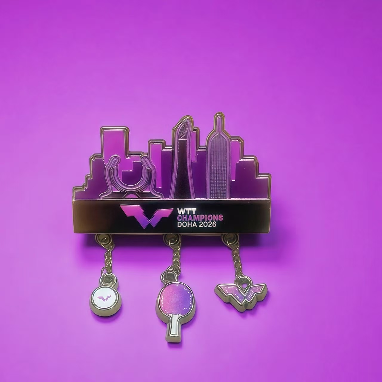 【官方正品】WTT冠军赛多哈2026流苏冰箱贴/徽章两用
