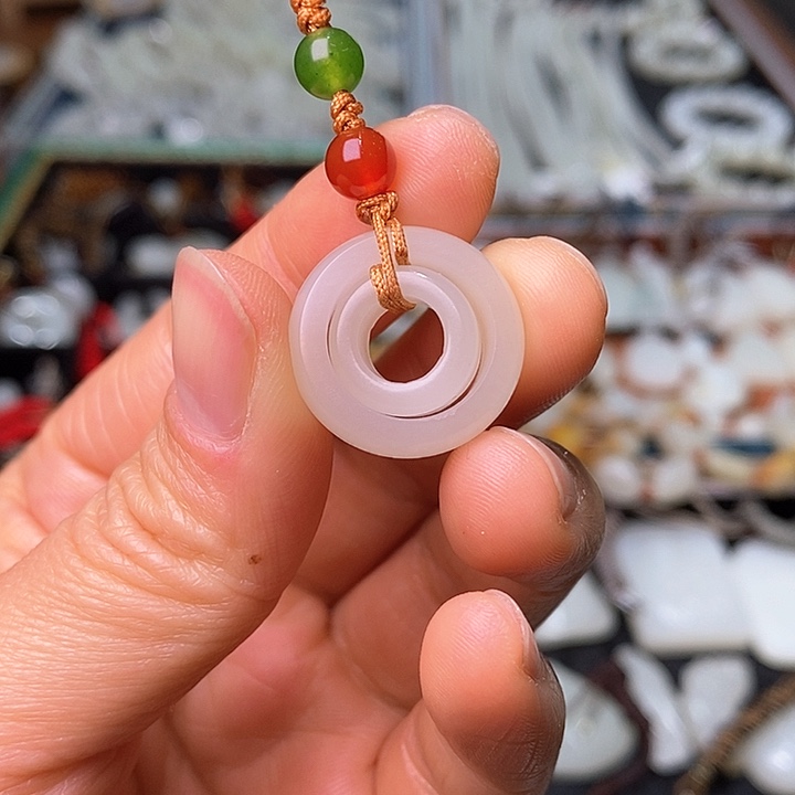 和田玉手机坠未镶嵌和田玉手机坠5克