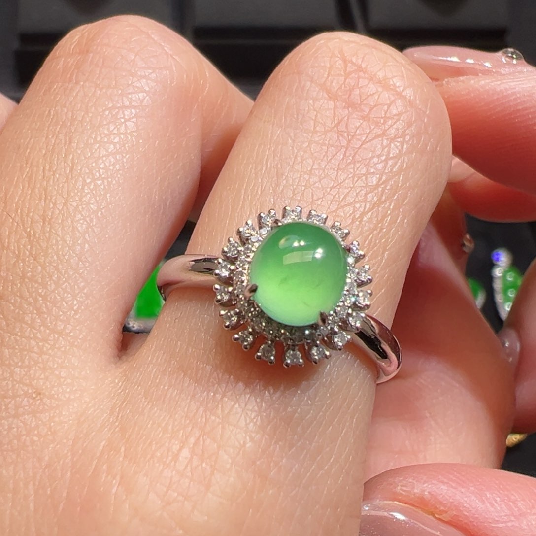 翡翠戒指18K金镶嵌噢啦收到货48小时鉴赏期