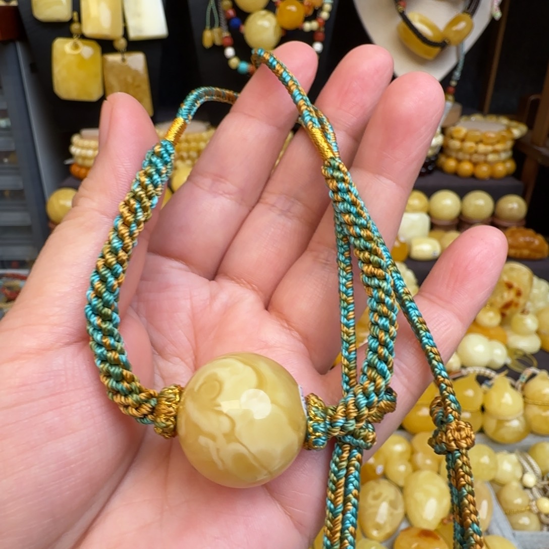 琥珀未镶嵌套链天然俄料浓白妖花蜜蜡圆珠锁骨