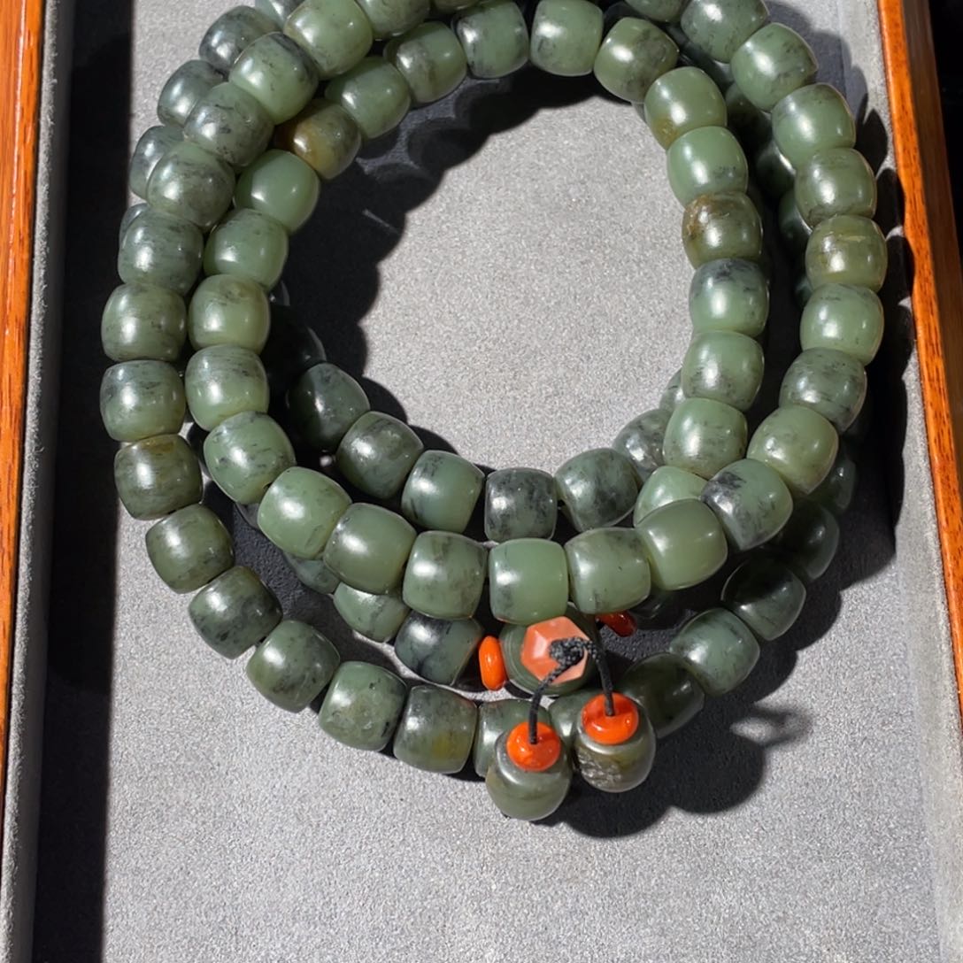 和田玉挂件未镶嵌疯**月