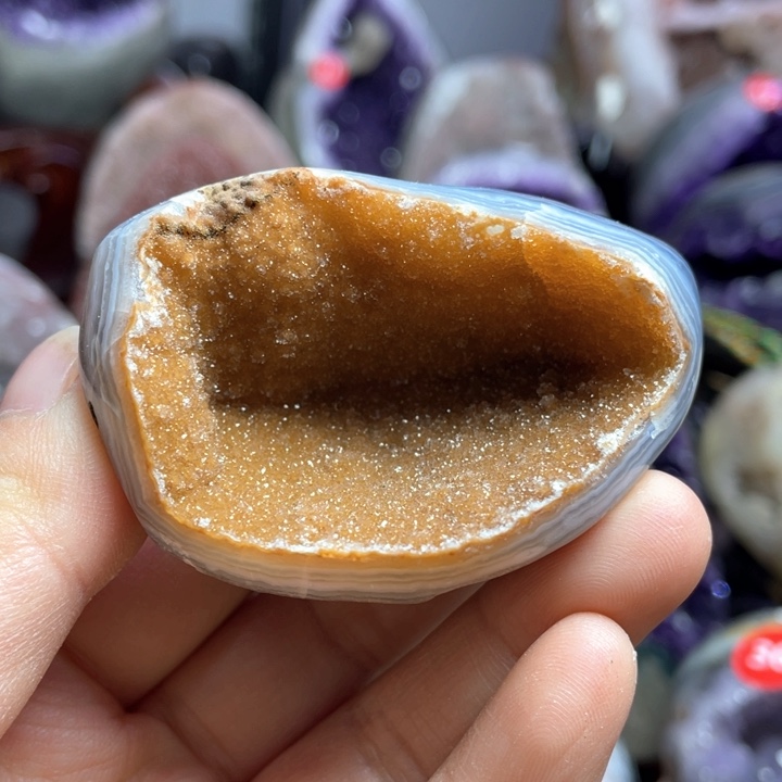 水晶摆件未镶嵌捡漏