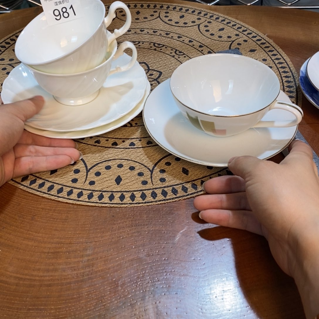 瓷器哈哈哈哈哈哈哈哈