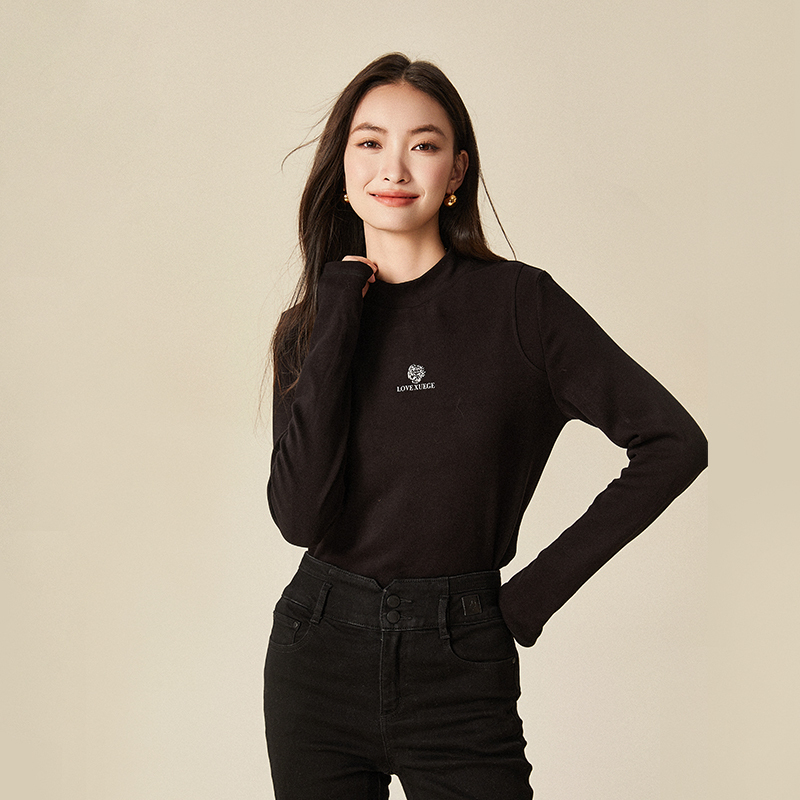 XG雪歌T恤XJ401043A190黑色绒面打底衫简约中高领百搭长袖打底衣