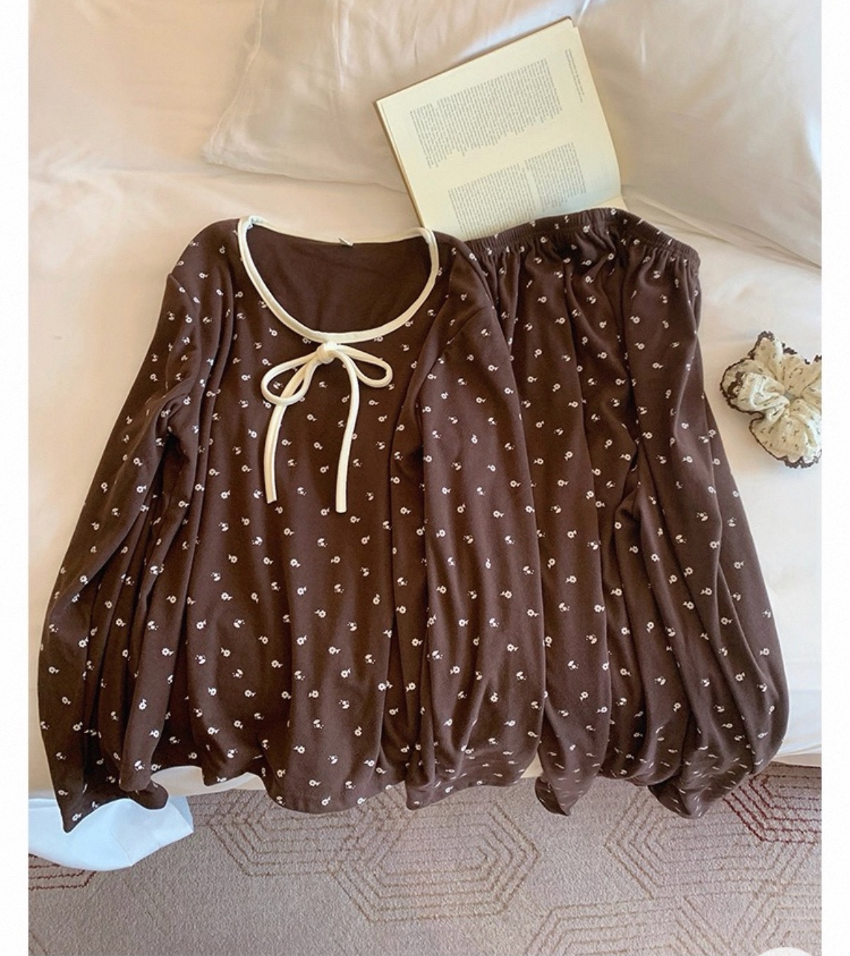 冬季加厚睡衣女新款爆款德绒长袖长裤可外穿家居服（复古碎花）