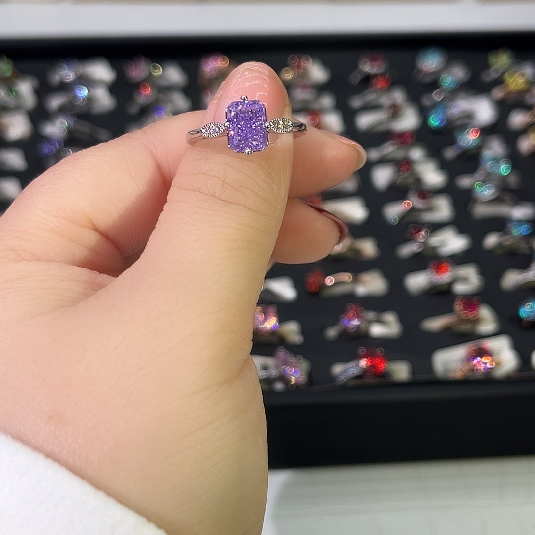 莫桑石非金属SH K白长方浅紫冰花两卡-18