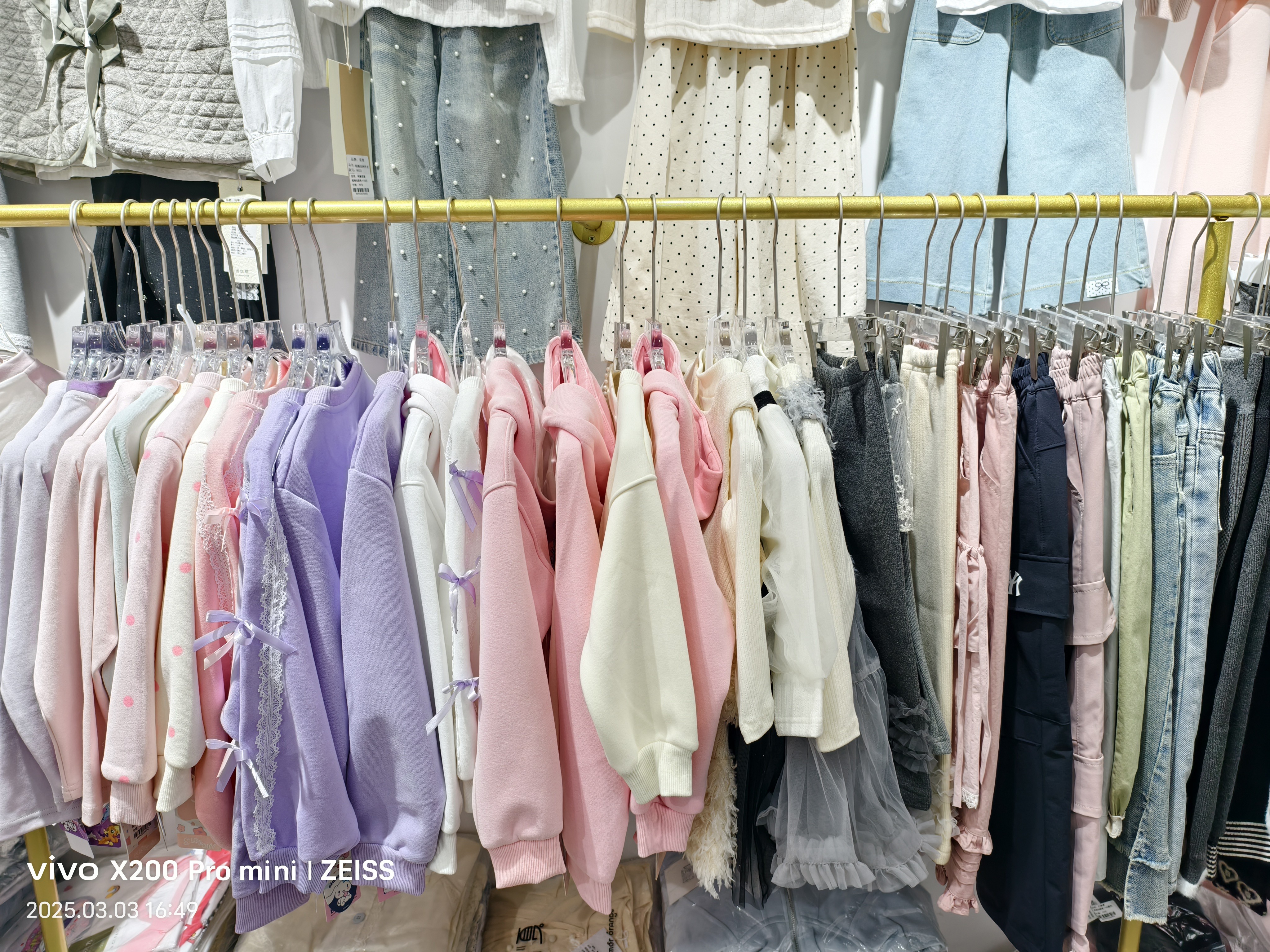 男童女童时尚童装全品断码特价