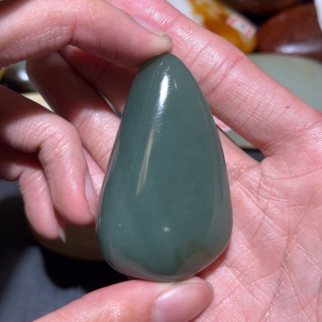 和田玉未镶嵌珠宝奇石