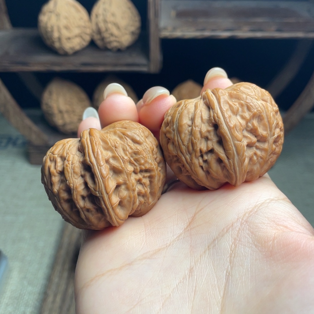 吊坠文玩核桃元宝41 全品白茬精配毕业红皮