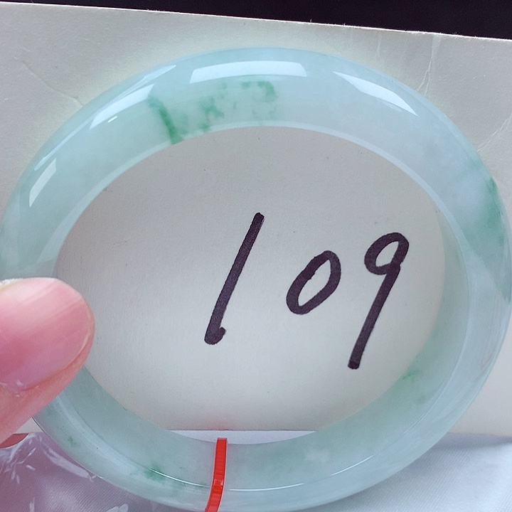 翡翠未镶嵌手镯翡翠