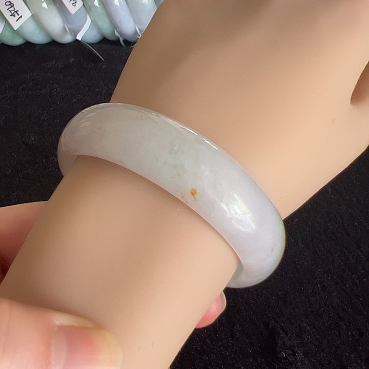 翡翠未镶嵌手镯编号52274圈口55