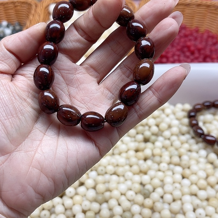 白玉菩提吊坠瑕疵紫金鼠手串