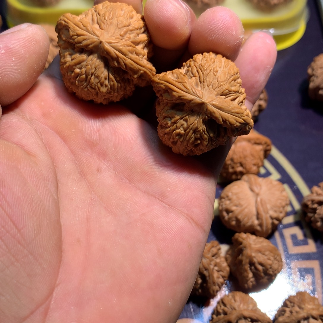 吊坠文玩核桃南疆石40