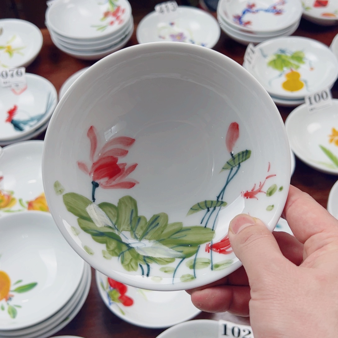 景德镇陶瓷手工手绘制作