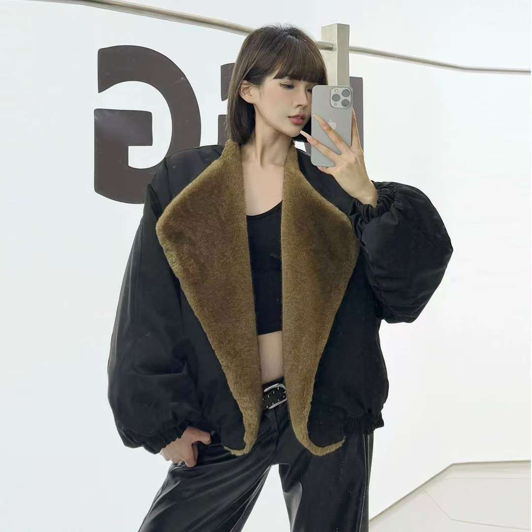 【杨YY】新款2025时尚网红小派克百搭毛毛外套网红设计师